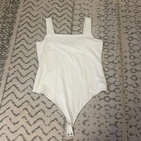 A&F White Square Neck Body Suit - XL - Never Worn - Picture 1 of 3